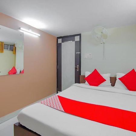 Hotel O Lindsay Inn Guest House Calcutta Calcutta Bara Bazar Exteriör bild