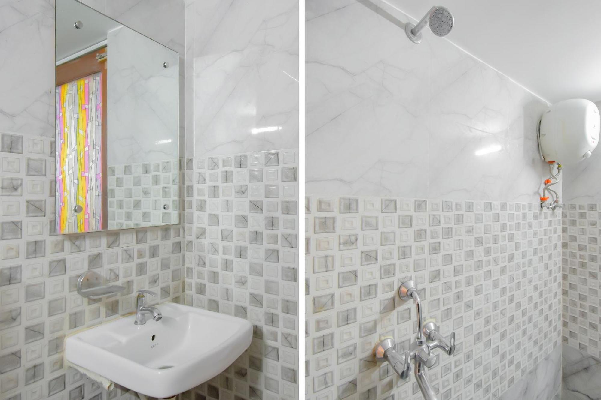 Hotel O Lindsay Inn Guest House Calcutta Calcutta Bara Bazar Exteriör bild